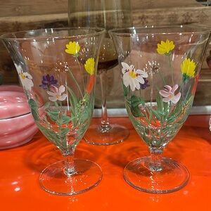 Royal Danube Floral Gand Painted Ice Tea Glasses just in time for Spring. 💐🌸
